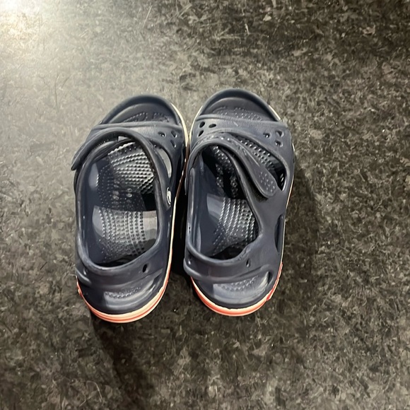 Toddler CROCS SANDALS - Picture 3 of 7